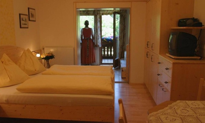 Vorderstoder Otro | "Spitzmauer" / sala de estar / dormitorio / ducha, inodoro - Familienbauernhof Grossgrub