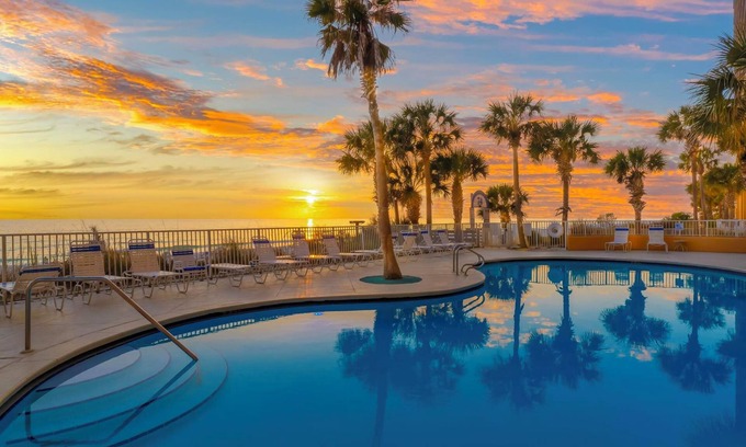 West Panama City Beach Condominio | Splash Beach Resort by Panhandle Getaways