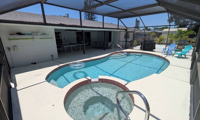 South Bradenton Casa | Splash Oasis - 3BR, 6 Beds, Heated Pool, Spa, BBQ Grill, Ping Pong, Near Beaches