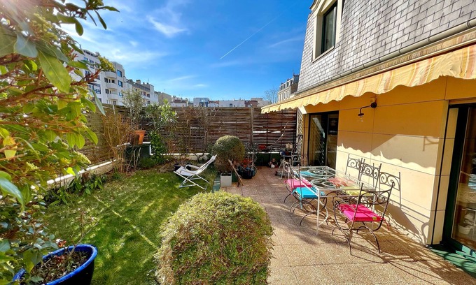 Prince–Marmottan Casa | Splendid House, Jacuzzi and Private Gardens Paris