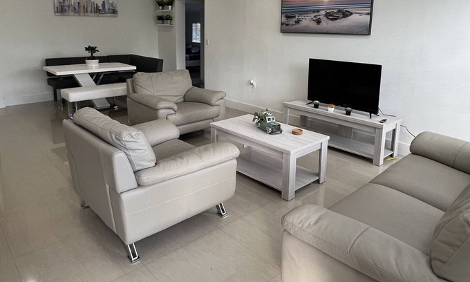 Driftwood Casa | Splendid Hard Rock Adventure Multi-unit Home
