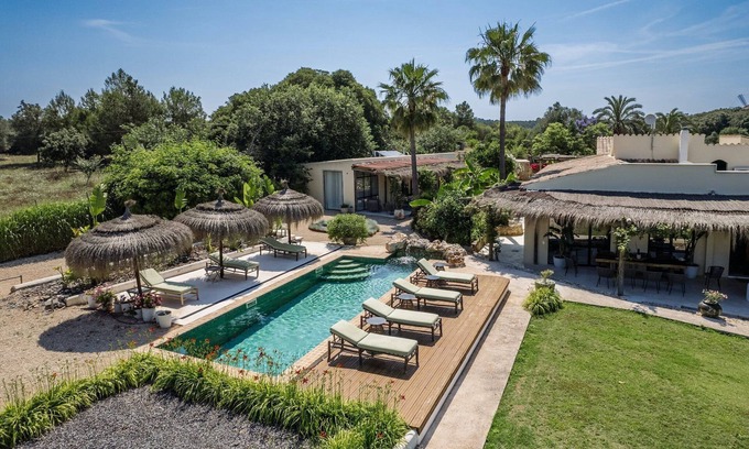 Mallorca Villa | Splendid Mallorca Villa | Villa Draco | 4 Bedrooms | Spacious Furnished Sun Terrace | Private Outdoor Pool | Salt Water Pool | BBQ Facilities | Shaded Outdoor Dining Area | Llubi
