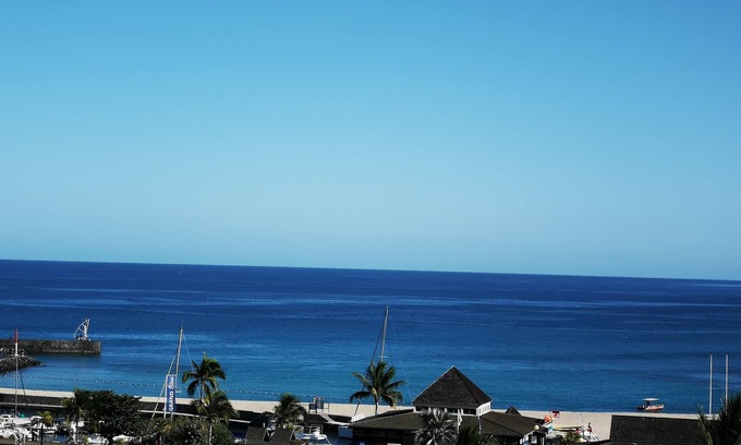 St Gilles-les-Bains Apartamento | SPLENDID F3 ARCHITECT 95M2 SALA DE ESTAR 40M2 VISTA AL MAR 180 ° EN EL PIE MARINA Y PLAYA