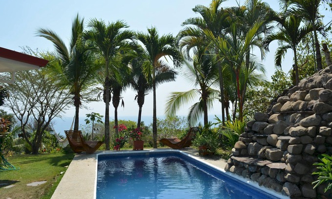 Cedros Casa | Splendid Serviced Guest House Ocean view Montezuma