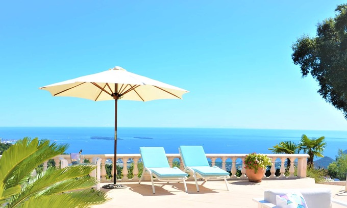 Tanneron Villa | Espléndida villa con piscina e impresionantes vistas al mar en las colinas sobre Mandelieu