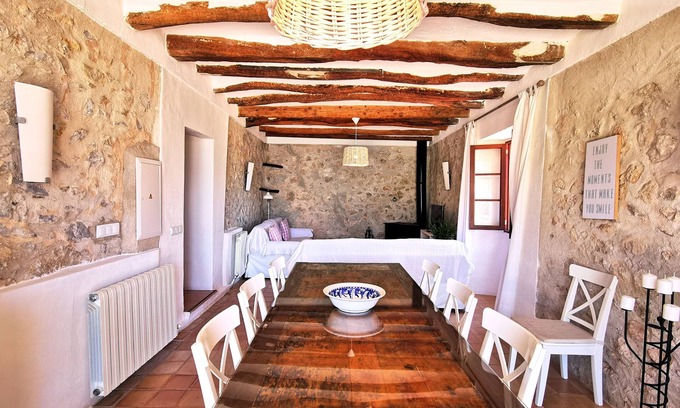Establiments Casa | Magnífica villa con piscina y wifi en Palma