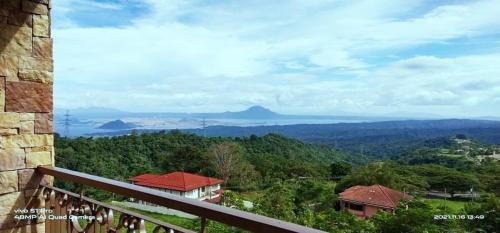 Laurel Apartamento | Splendido Tagaytay Taal Lake Staycation Free Parking Netflix No Free Pool No Pet