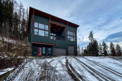 Coeur d'Alene Casa | Spokane River Retreat