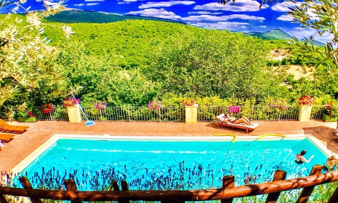 Spoleto Villa | SPOLETO SPLASH/SLPS 18/24/EXC POOL/SPOLETO 7 KMS/FTBALL PITCH/GAMES EXT/ROME 1HR
