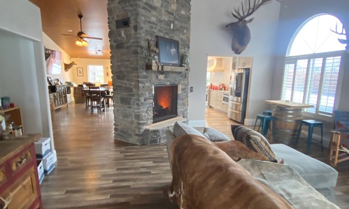 Spanish Springs Casa | Spontaneous home
