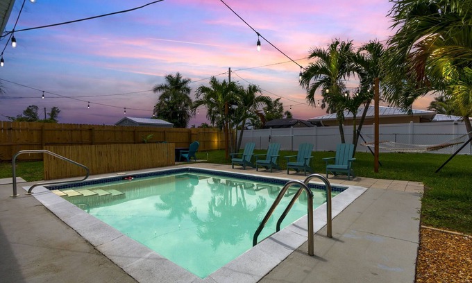 Caloosahatchee Casa | Back 2 School Sales! Tropical Oasis-Pool+Hot tub+Beach Essentials+5 min to Dwntn