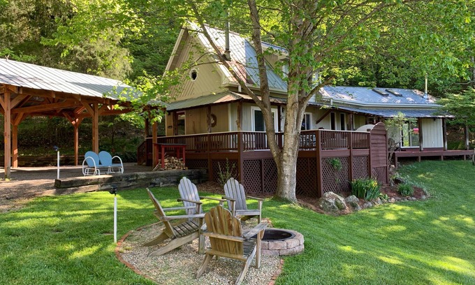 Franklin Casa | "Resto de la cuchara" - Ubicado en el Bosque Nacional Nantahala