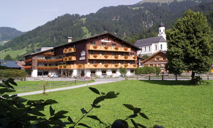 Schoppernau Hotel | Sporthotel Krone