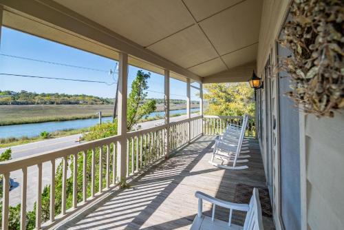 Litchfield by the Sea Casa | Sportsman's Creek Retreat Newly Renovated