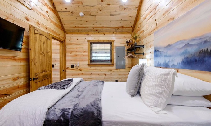 Smithville Cabina | Sportsman's Hideaway!