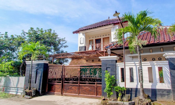 Depok Hotel | SPOT ON Podomoro Homestay