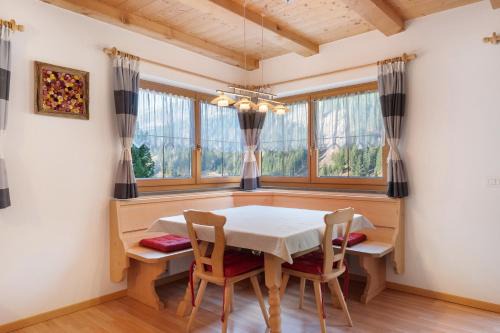 Sarentino Apartamento | Sprenghof Ferienwohnung