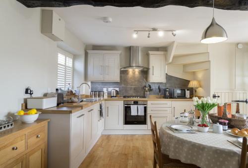 Painswick Casa | Spring Cottage