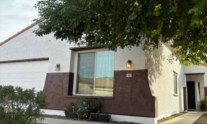 Dobbins Place Casa | Spring Training ~ Laveen Village ~ Low cleaning fee