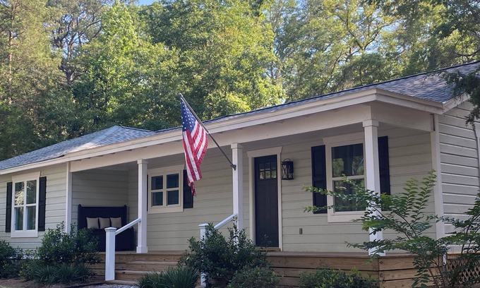 Laurel Casa | Springhill Place