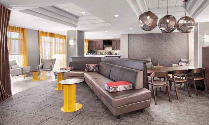 Southeast Houston Hotel | SpringHill Suites Houston Hobby Airport