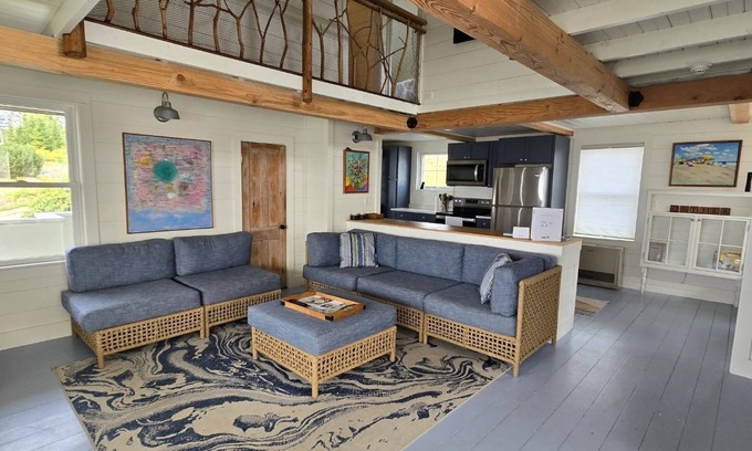 Ocean Point Casa | SPRUCE CABIN | OCEAN POINT | 3 Bed, 1 Bath