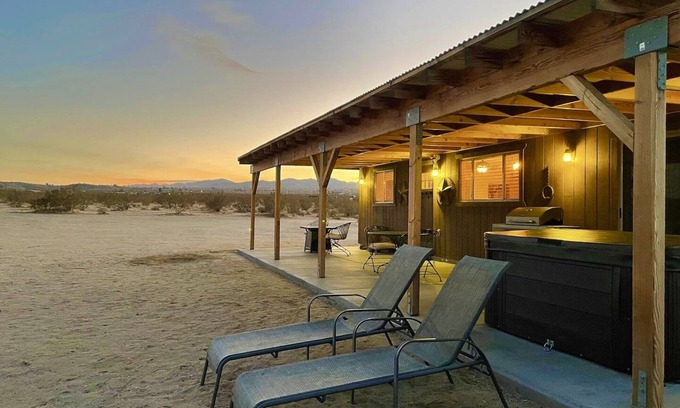 Landers Casa | 🌵 Spy Mountain Hideaway on 5 Acres w/Hot Tub | ATV Paradise & Privacy 🌵