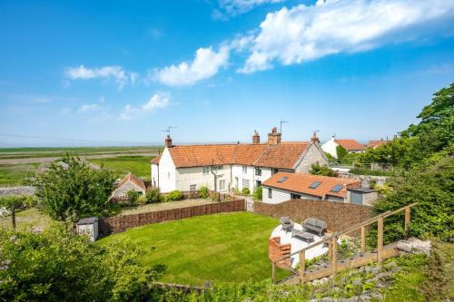 Cley next the Sea Casa | Spyglass Cottage by Big Skies Cottages