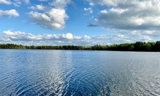 Kalkaska Casa | SQUAW LAKE northern getaway