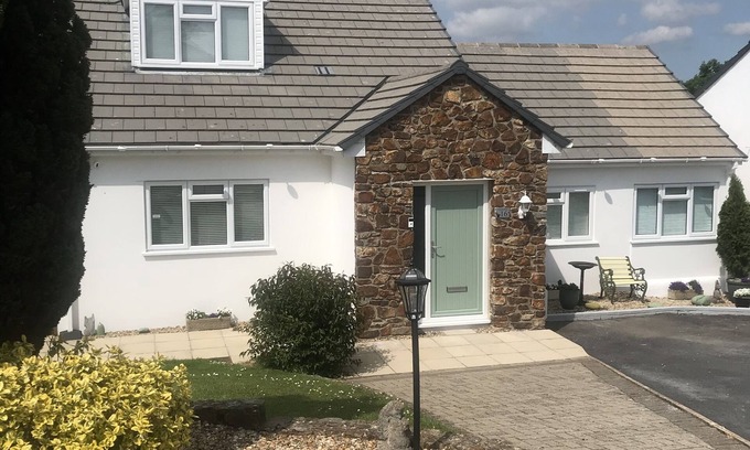 Kilgetty Casa | Squirrels Rest Comfortable home from home Saundersfoot sleeps 6 and a baby