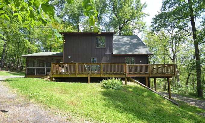 Berkeley Springs Casa | ¡Bienvenido a Nido de Sqyrl!
