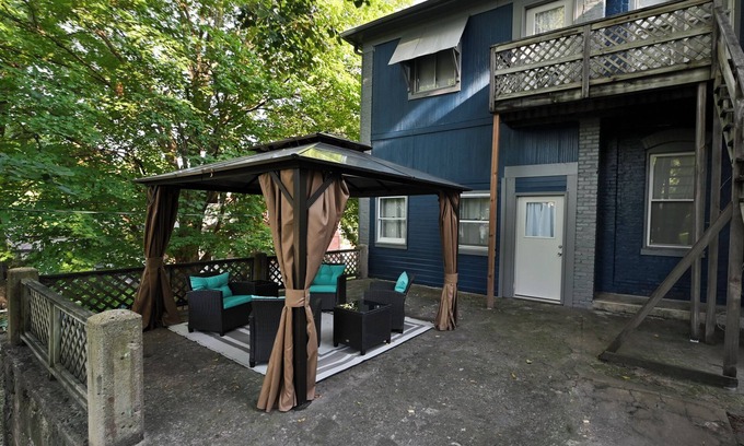 Atchison Apartamento | Sr Pilot Earhart Hangar Suite; 2 br K &Q, 1 Ba