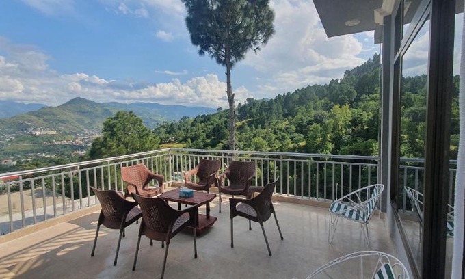 Muzaffarabad Cama Y Desayuno | Srinagar Homes