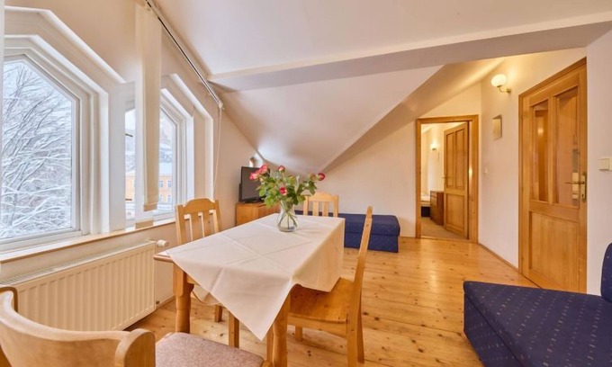 Janske Lazne Apartamento | Stříbrný pramen by Interhome