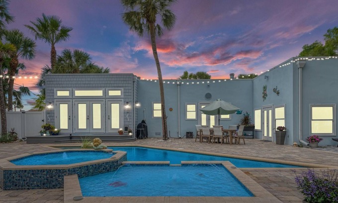 Saint Armands Key Casa | St Armand's Private Home with large yard