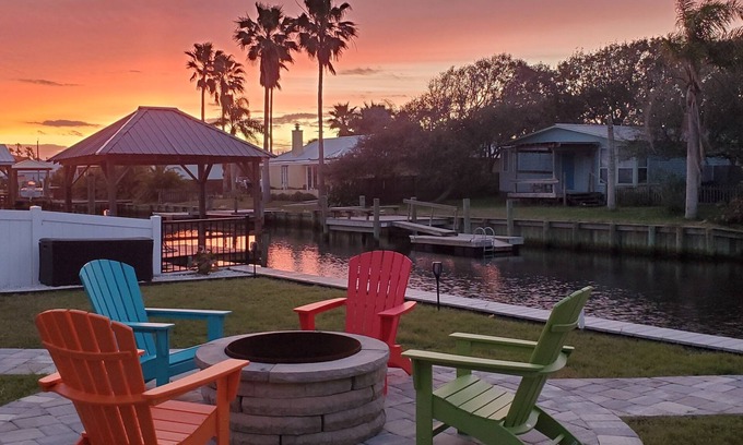 Butler Beach Cabaña | St Augustine waterfront home on canal w/ private dock, walk to beach!