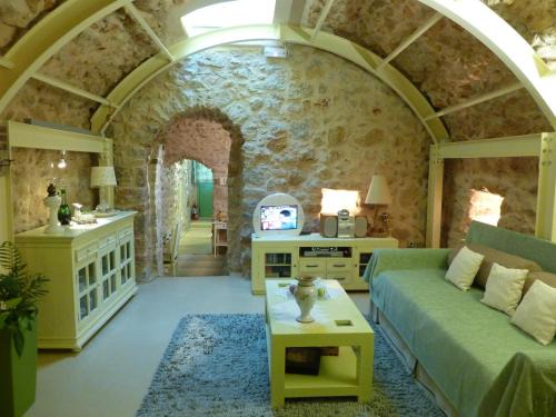 Agios Georgios Sykousis Casa | St. George Sykoussis Traditional Residence