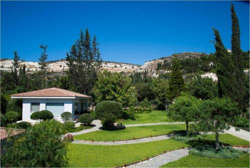 Pentakomo Casa | St.George's Country Retreat