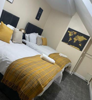 Harehills Apartamento | St James House - Sleeps 8!