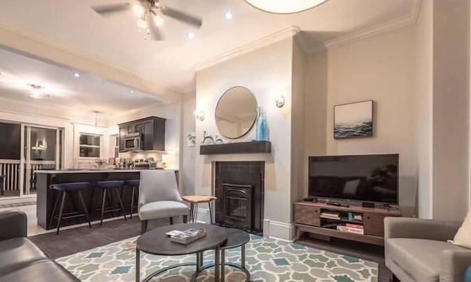 Quidi Vidi Casa | St. John's Townhouse next to Quidi Vidi Lake