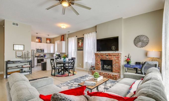 The Gate Condominio | St Louis Vacation Rental ~ 2 Mi to Downtown