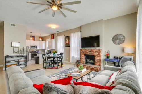 The Gate Apartamento | St Louis Vacation Rental about 2 Mi to Downtown