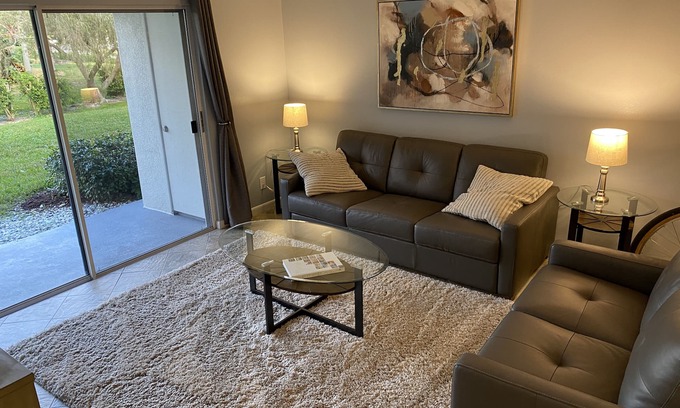 Isla del Sol Condominio | St. Pete Beach Bahia 155 Vista Verde East - Super Clean! - 2/2 Condo Sleeps 6