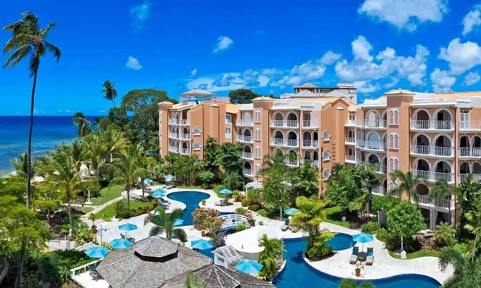 Little Battaleys Apartamento | St Peter's Bay 102 in Speightstown by Personal Villas - Contemporary Convenience