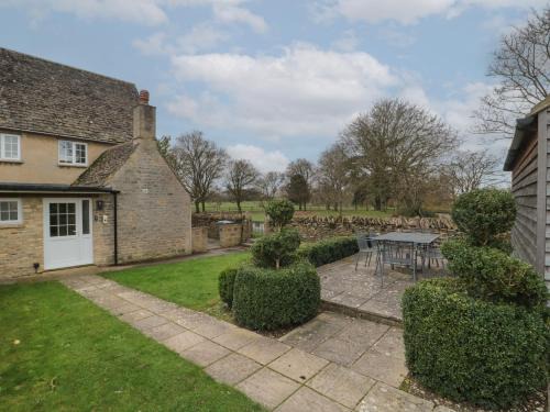 Lechlade Casa | Stable Cottage