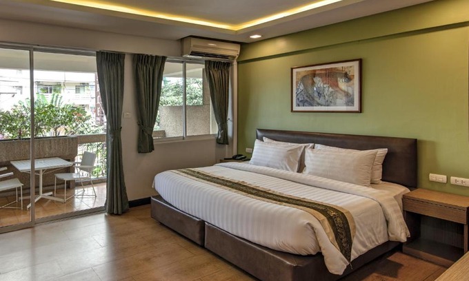 Nana Hotel | Stable Lodge - SHA Certified