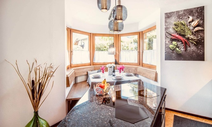 Vipiteno Apartamento | Stadtnestl Apartment – Alpine Charm, Modern Comfort, & a Private Garden!