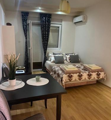 Niksic Apartamento | Stan na dan Natalija