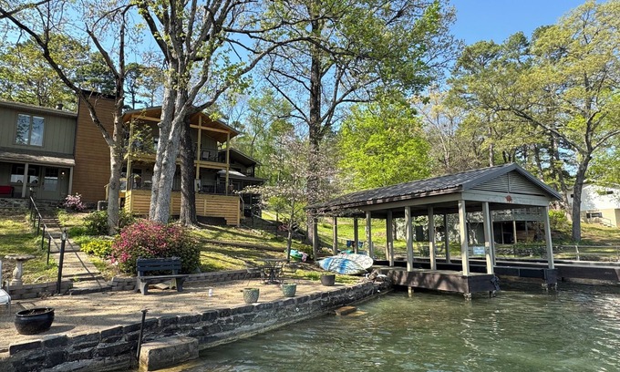 Piney Casa | Stan's Cozy Casual Lake Hamilton Main Channel - Alquiler de barcazas - Muelles para nadar y nadar