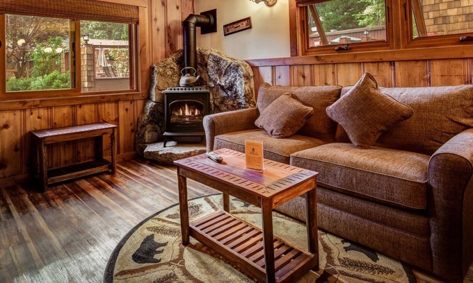 Tahoe Vista Cabaña | Stand Alone Fireplace -Rural-Baño privado con bañera-Lujoso